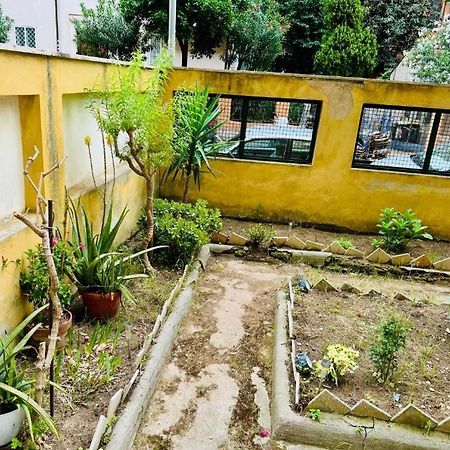 L'Oleandro Di Alfredo Apartment Рим Екстериор снимка