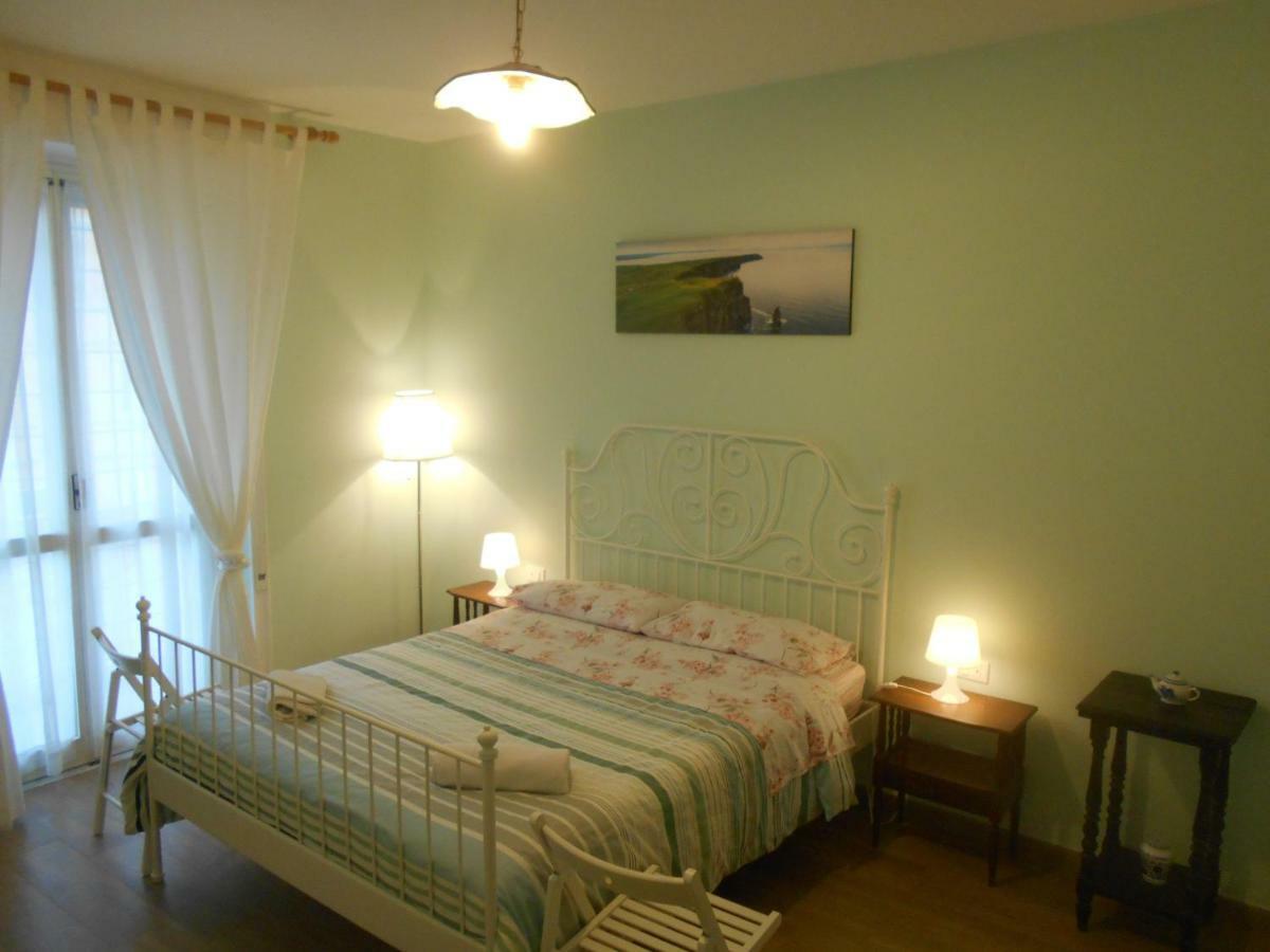 L'Oleandro Di Alfredo Apartment Рим Екстериор снимка